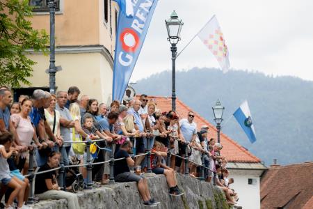 Povorka ob dnevih narodnih noš in oblačilne dedščine (110)